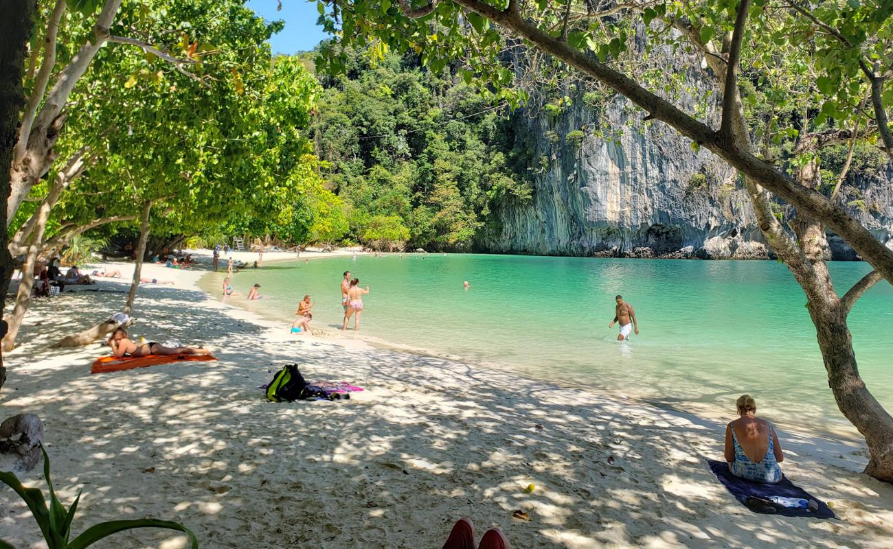 Photo of Koh Hong Beach with white fine sand surface