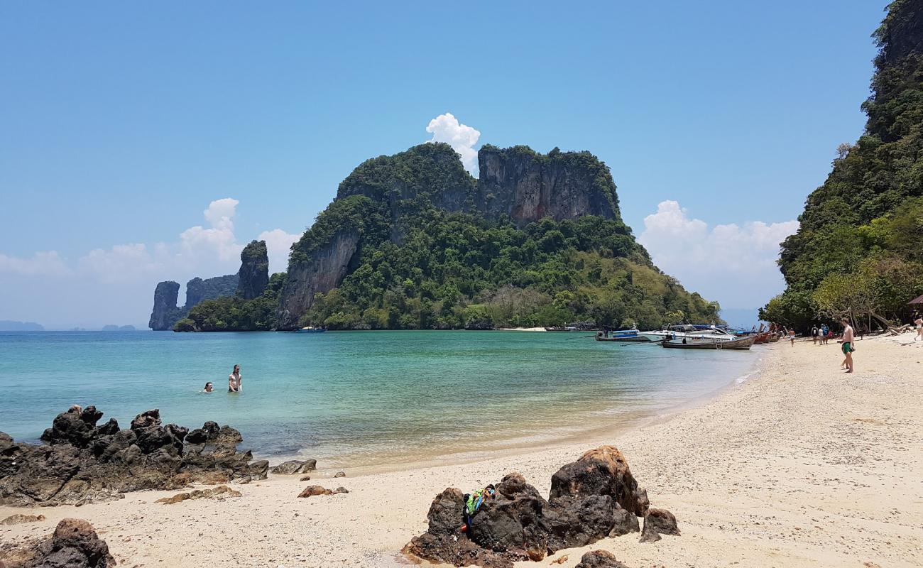 Photo of Koh Phak Bia Beach with light sand &  pebble surface