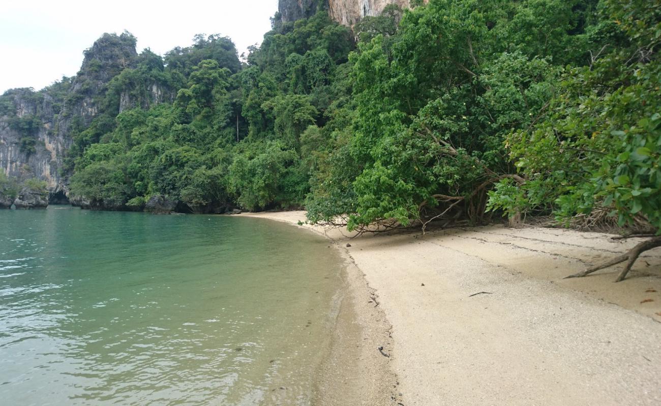 Photo of Ko Yao NoiI Beach with bright sand surface