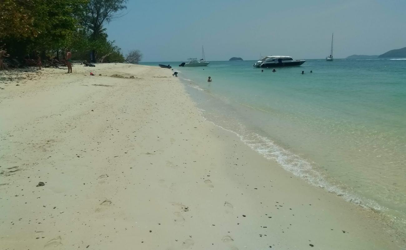 Photo of Ko Rang Yai Beach with bright sand surface