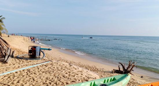 Teluk Samilae Beach