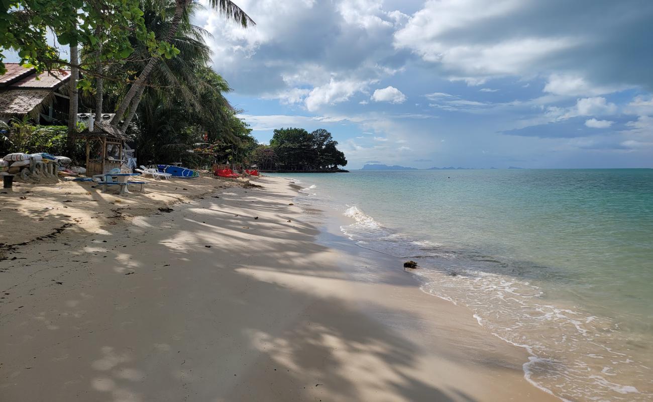 Photo of Bang Por Beach with bright fine sand surface