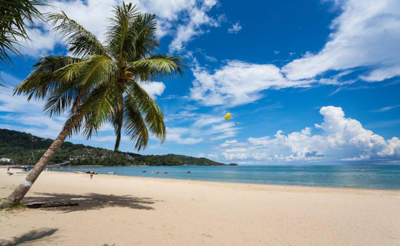 Photo of Maenam Beach (Mae Name Beach) with bright sand surface