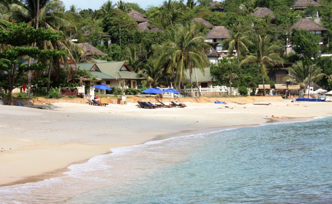 Photo of Idyllic Samui Beach with white sand surface