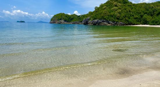 Lok Kam Bay Beach