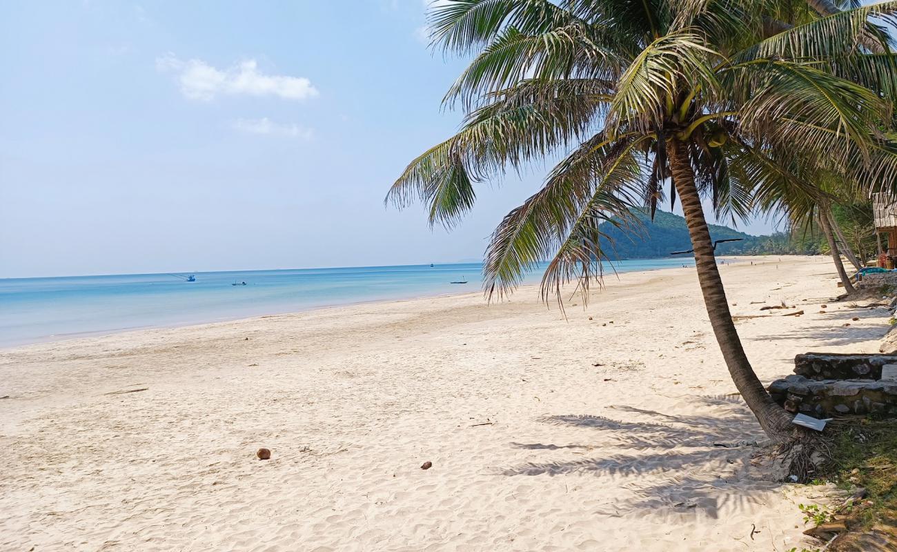 Photo of Thung Wua Laen Beach with white sand surface