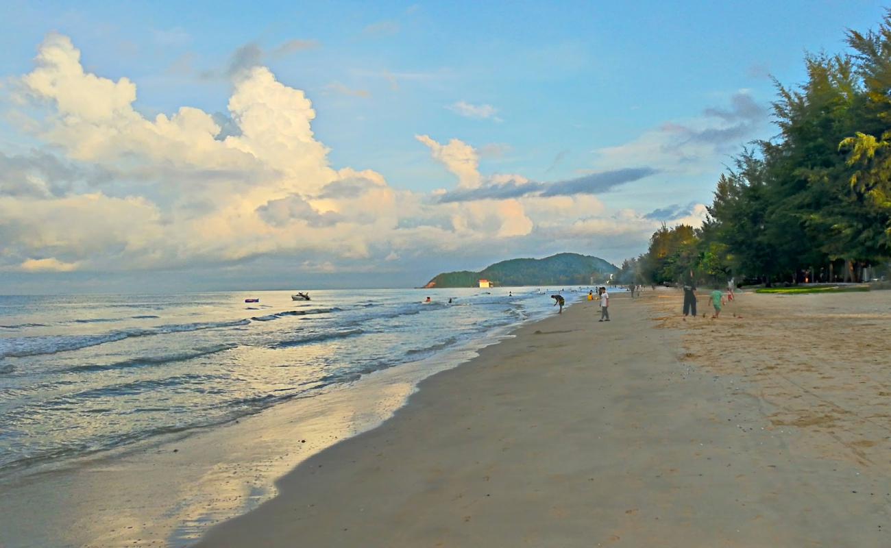 Photo of Chao Lao Beach with bright sand surface