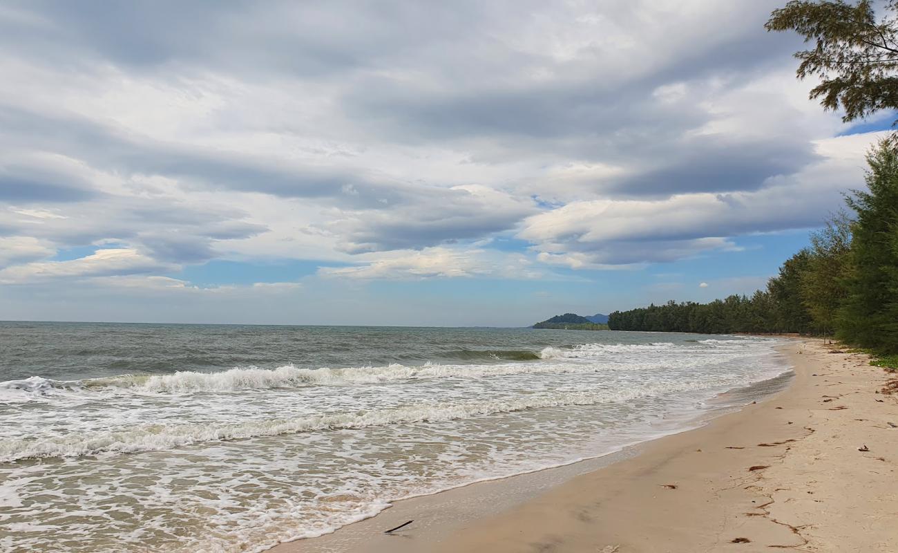 Photo of Mai Rood Beach with bright fine sand surface