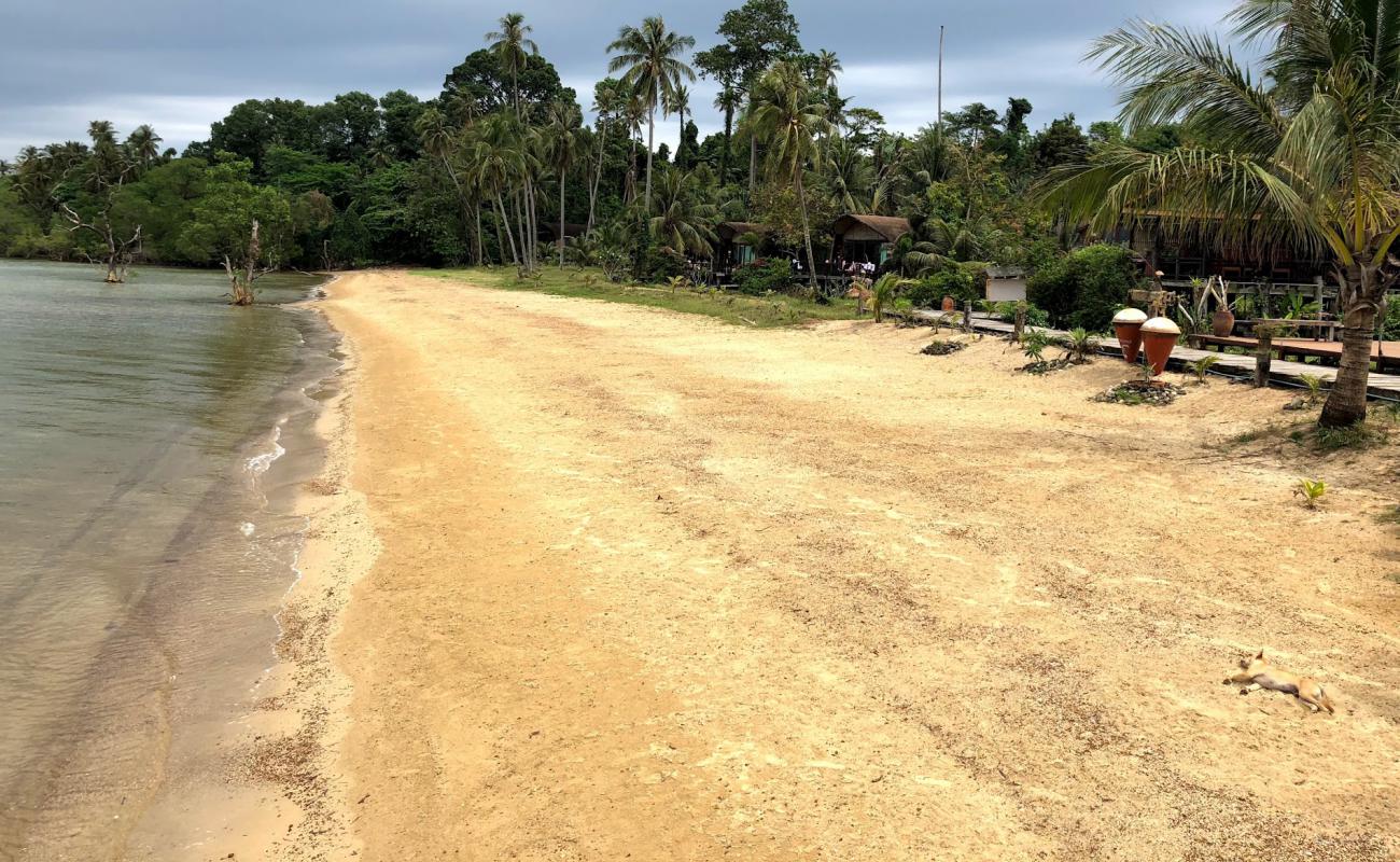 Photo of Ao Tan Beach with bright sand surface