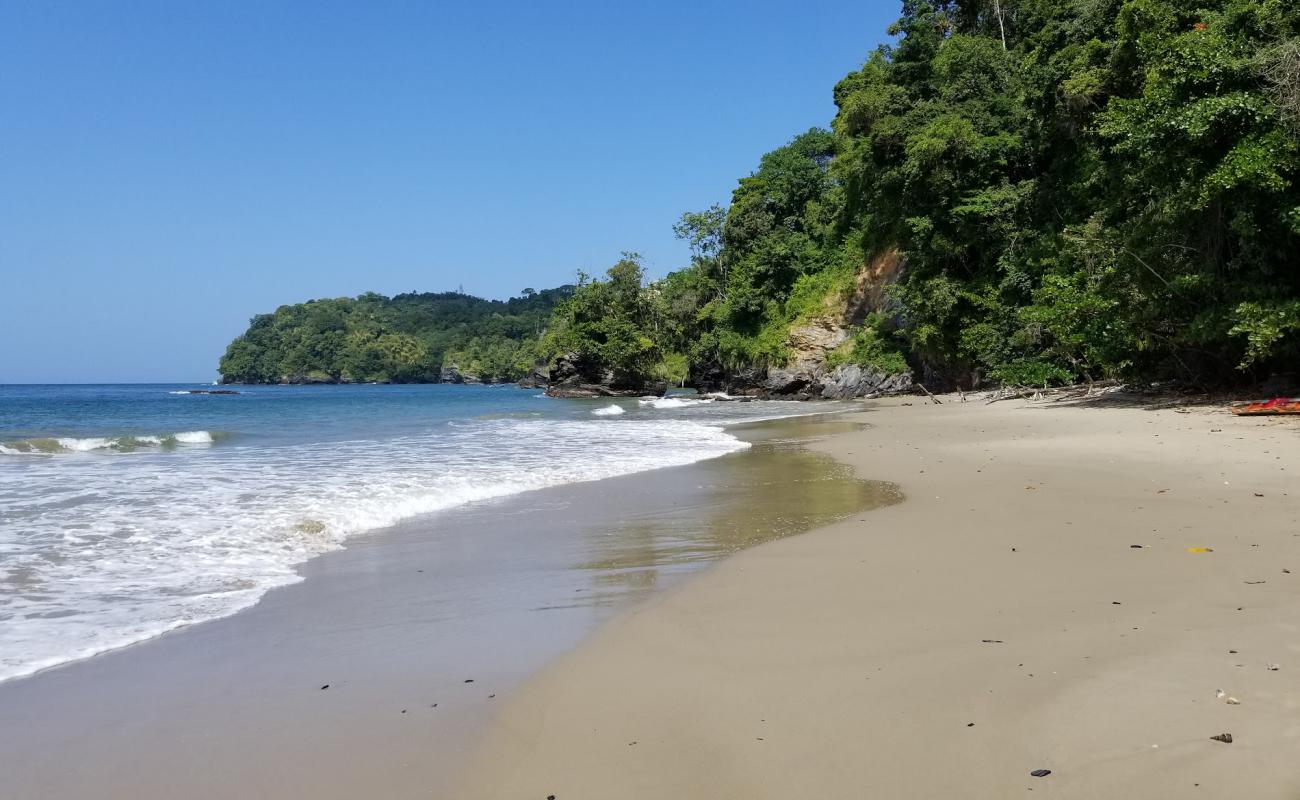 Photo of 100 Steps beach with bright sand surface