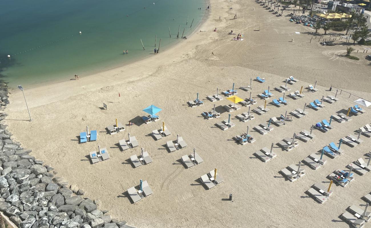 Photo of Lamer beach jumeirah with bright fine sand surface