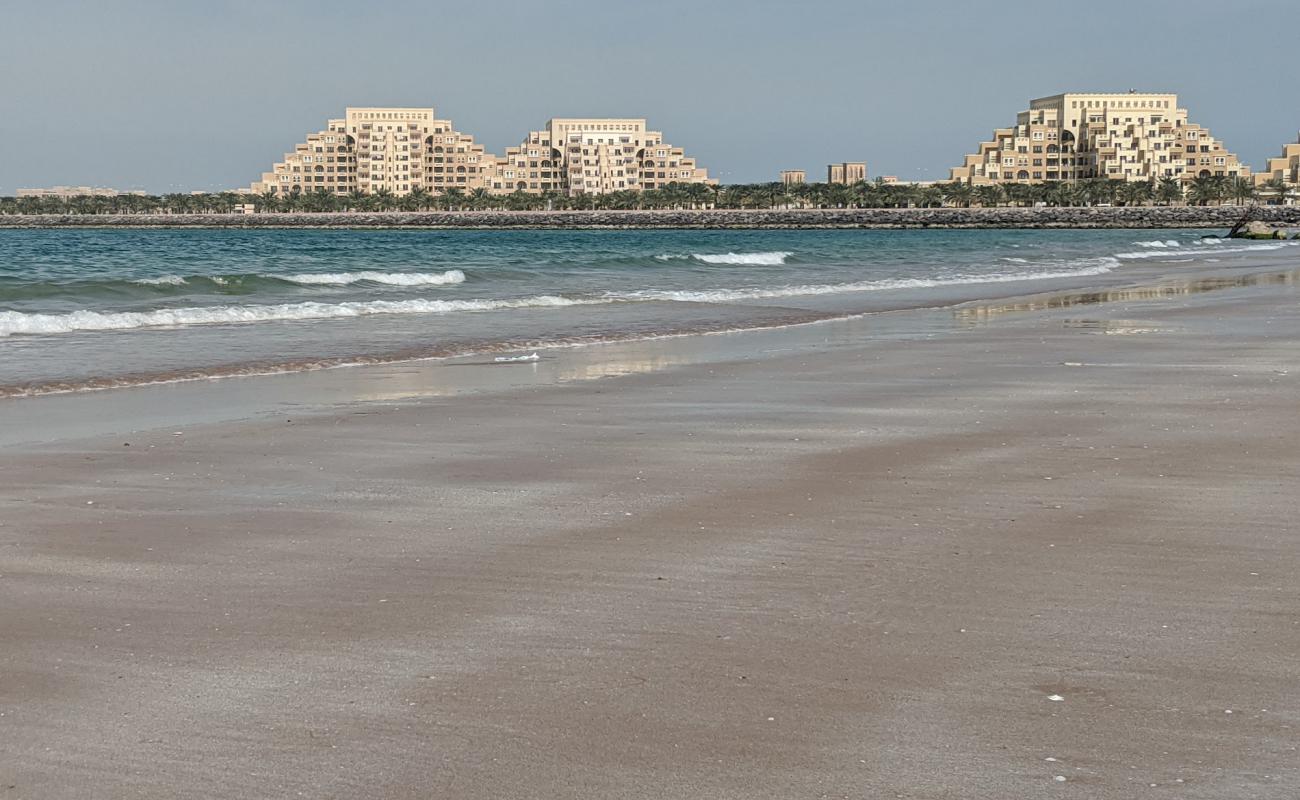 Photo of Ras Al Khaimah Public with bright sand surface