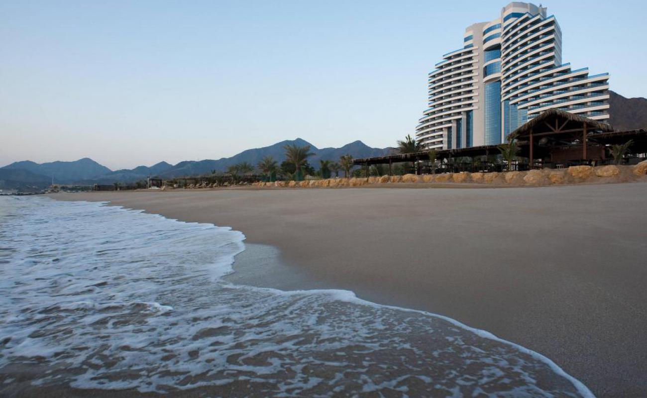 Photo of Sea Rugaylat Fujairah Beach with bright sand surface