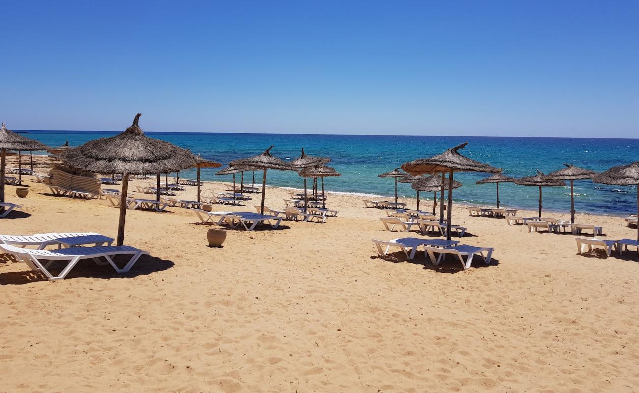 Photo of Plage de Hammamet IV with bright fine sand surface