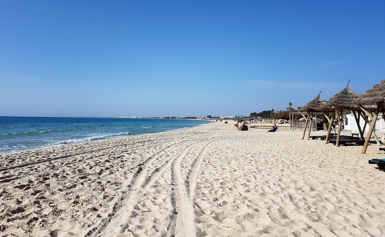 Photo of Plage Les Citronniers with bright fine sand surface