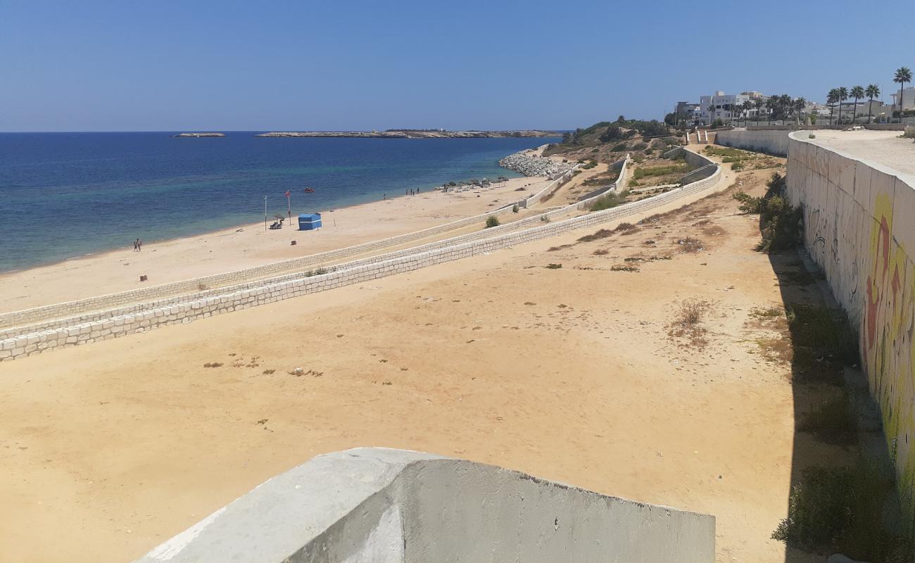 Photo of Plage la Falaise with white sand surface