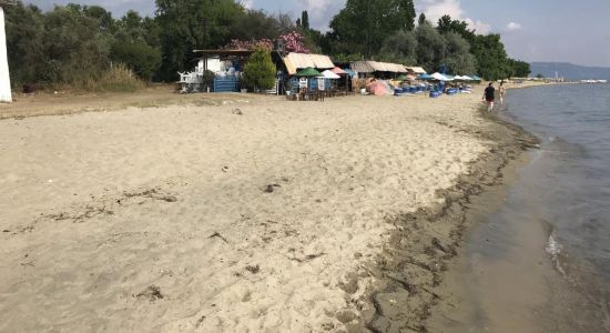 Cınaraltı beach