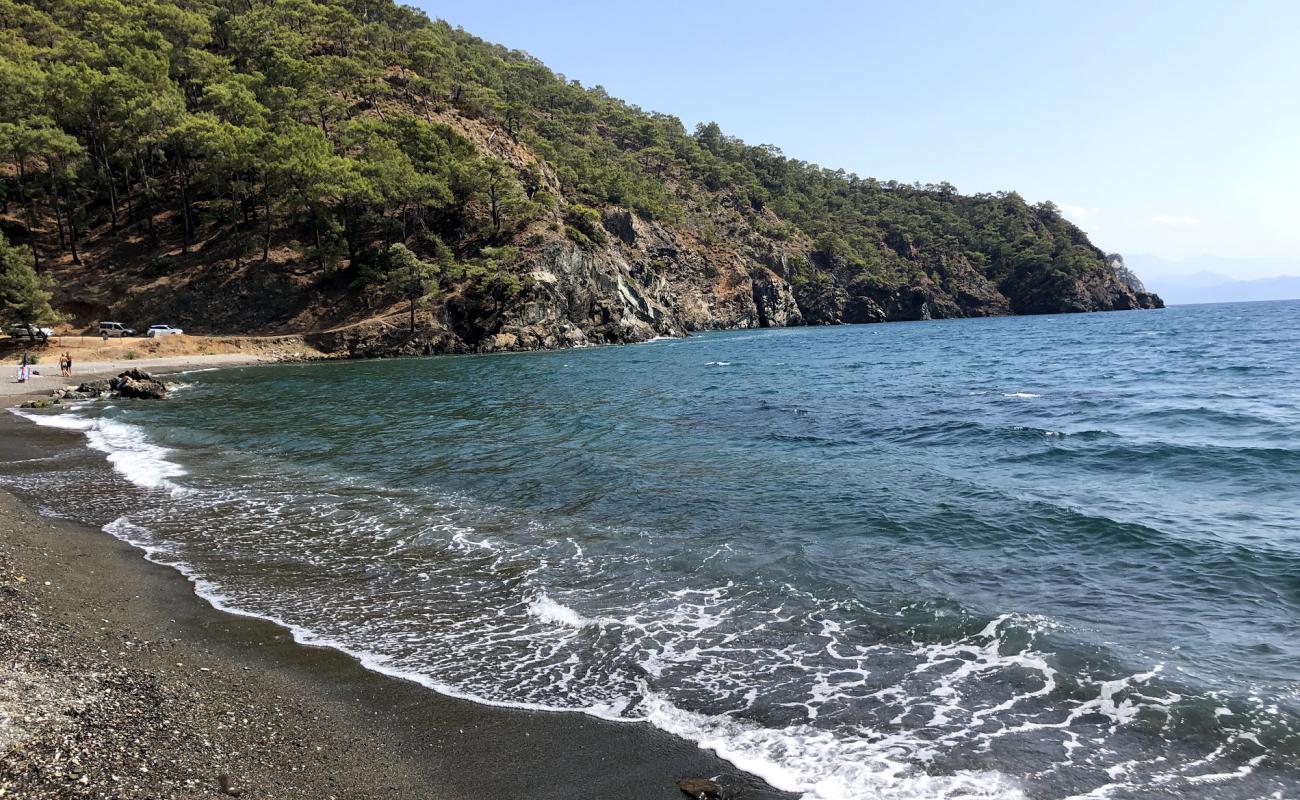 Photo of Inlice beach with black sand & pebble surface