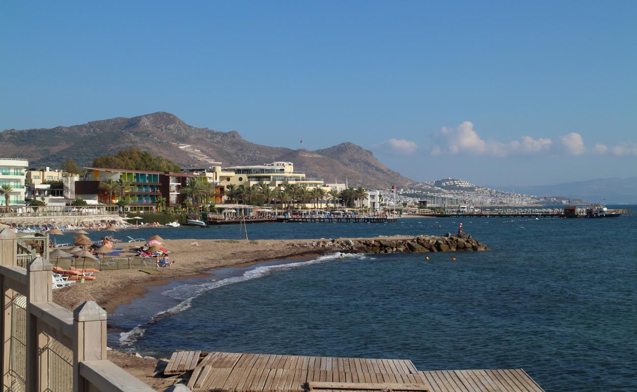 Photo of Ayvan beach III with bright sand surface