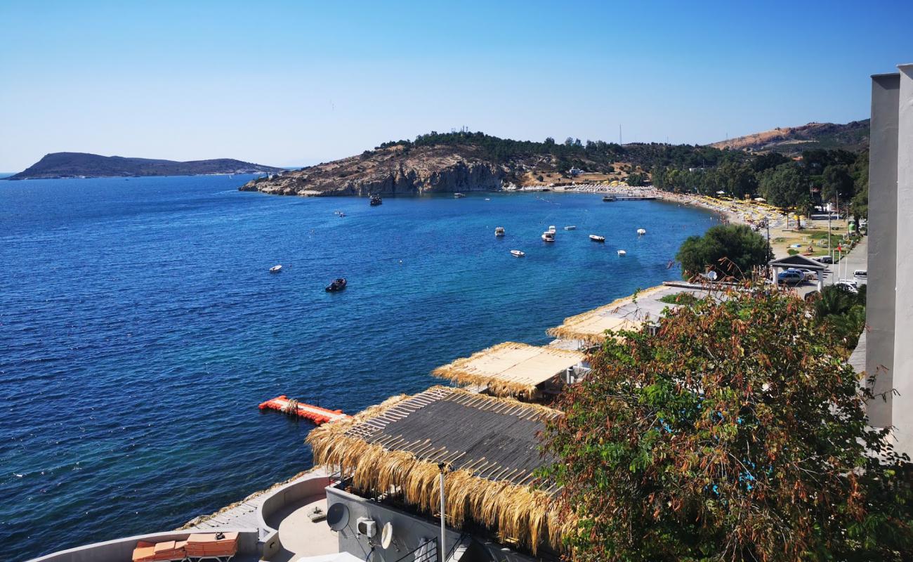 Photo of Mersinaki beach with brown sand surface