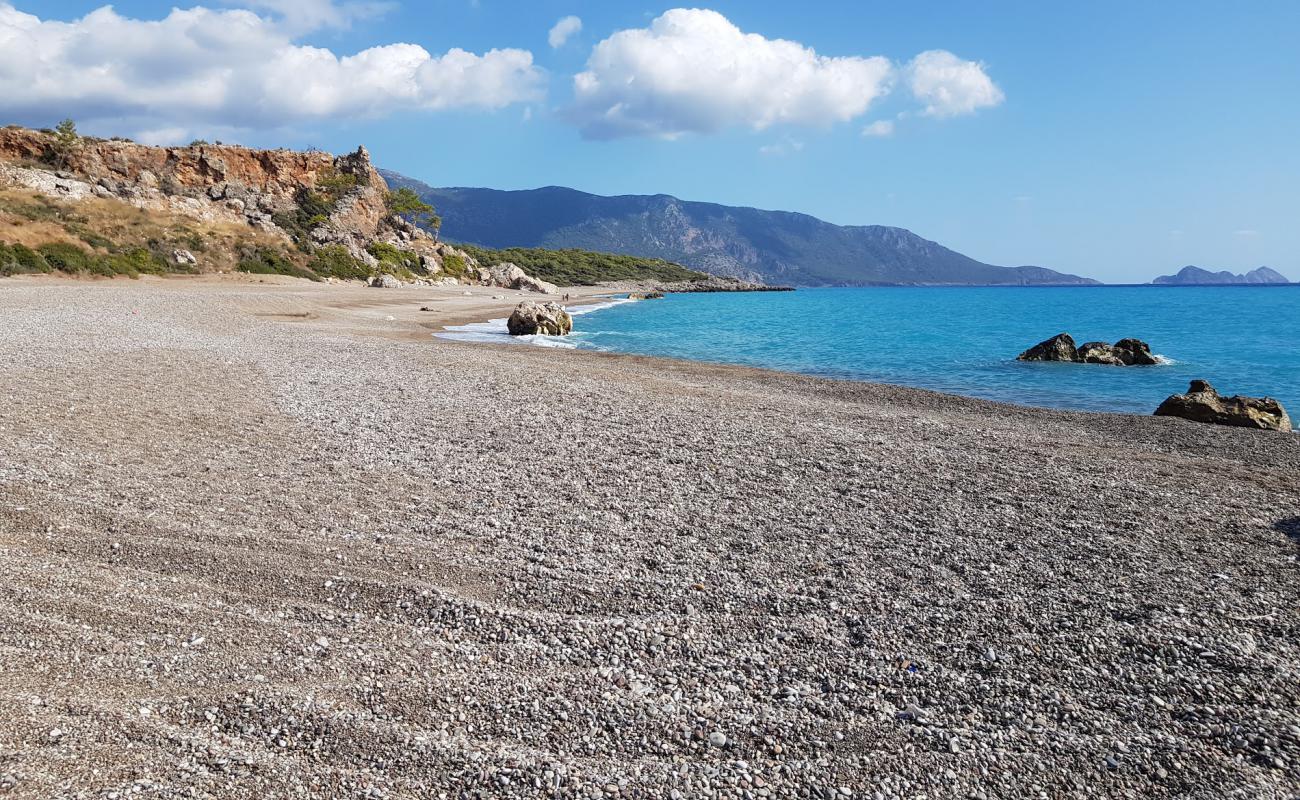 Photo of Mavikent Plaji II with brown fine pebble surface