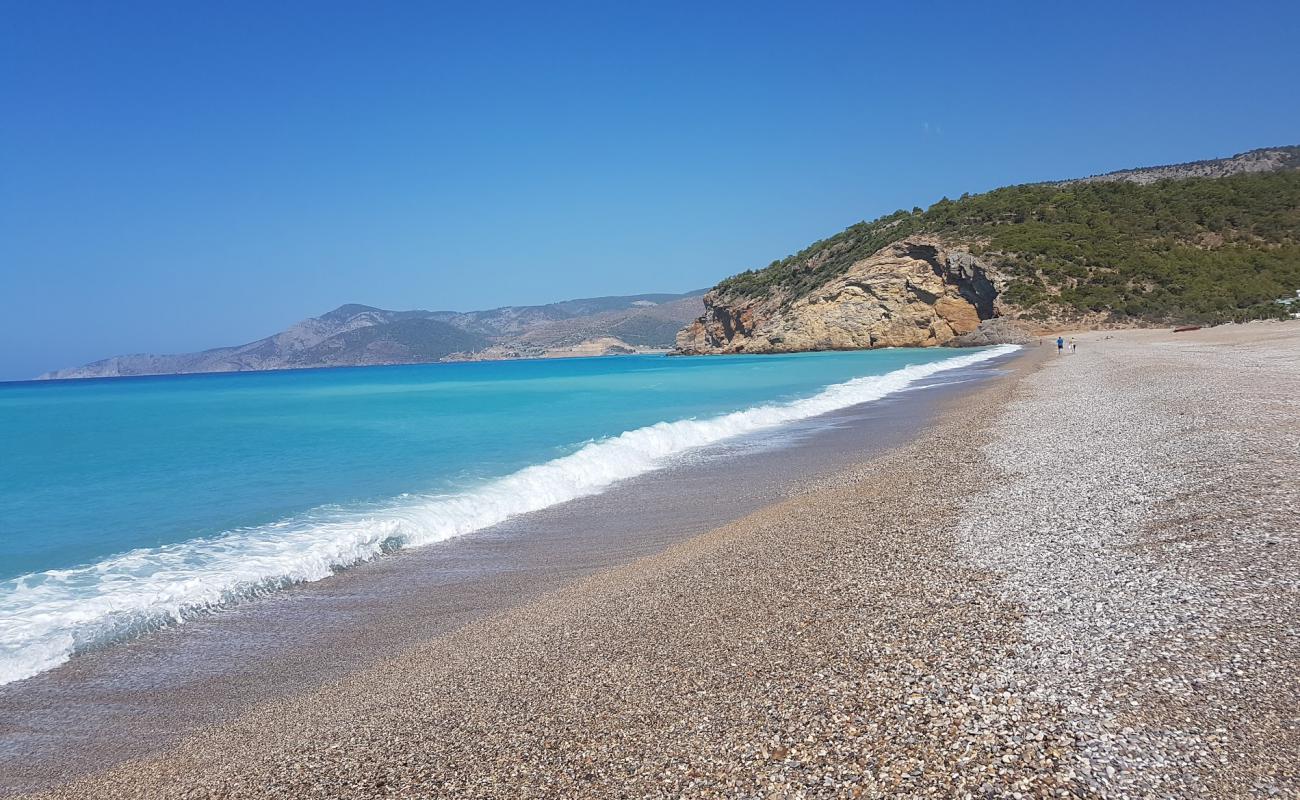 Photo of Ulu beach with light fine pebble surface