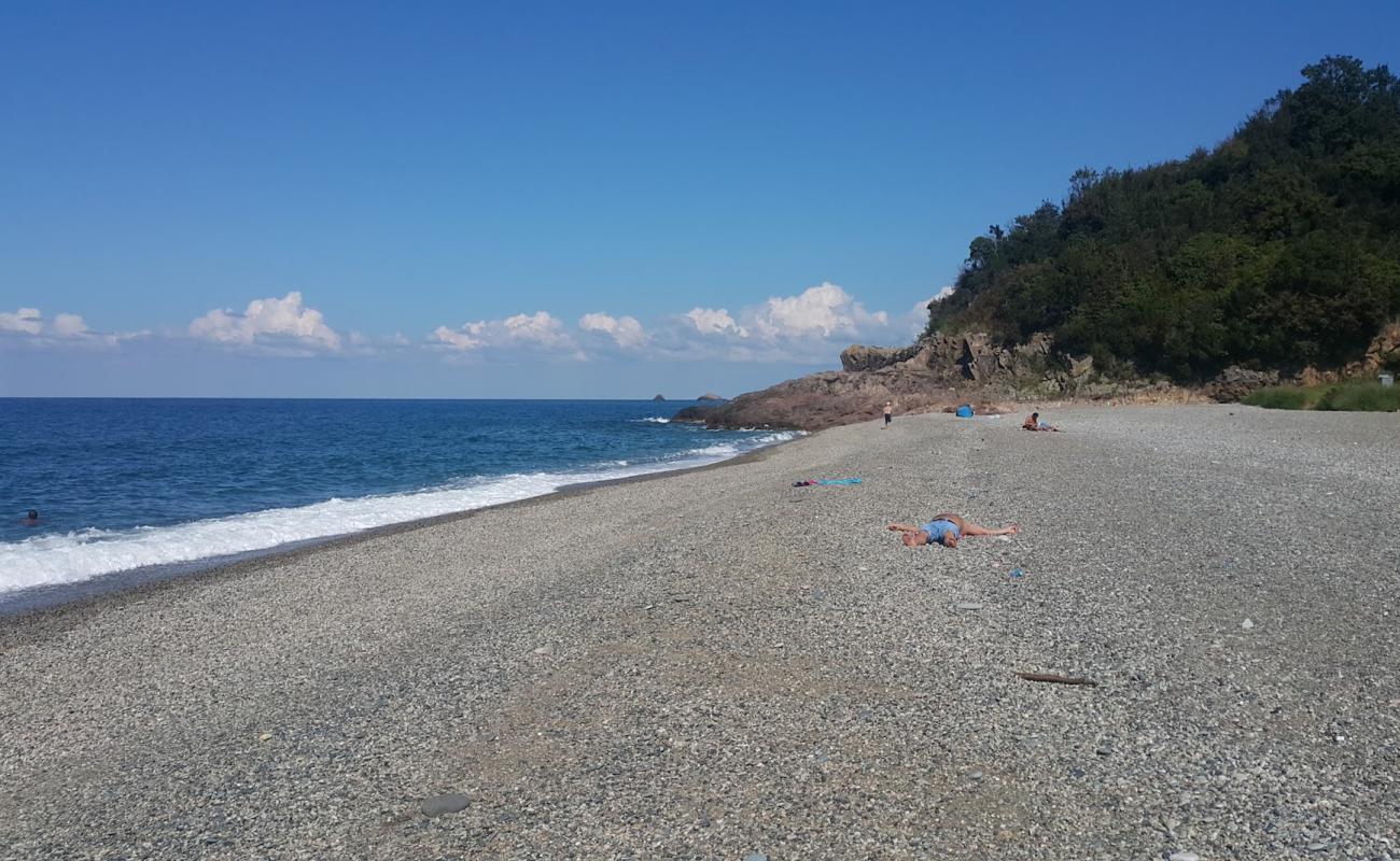 Photo of Yilgin Beach with gray sand &  pebble surface