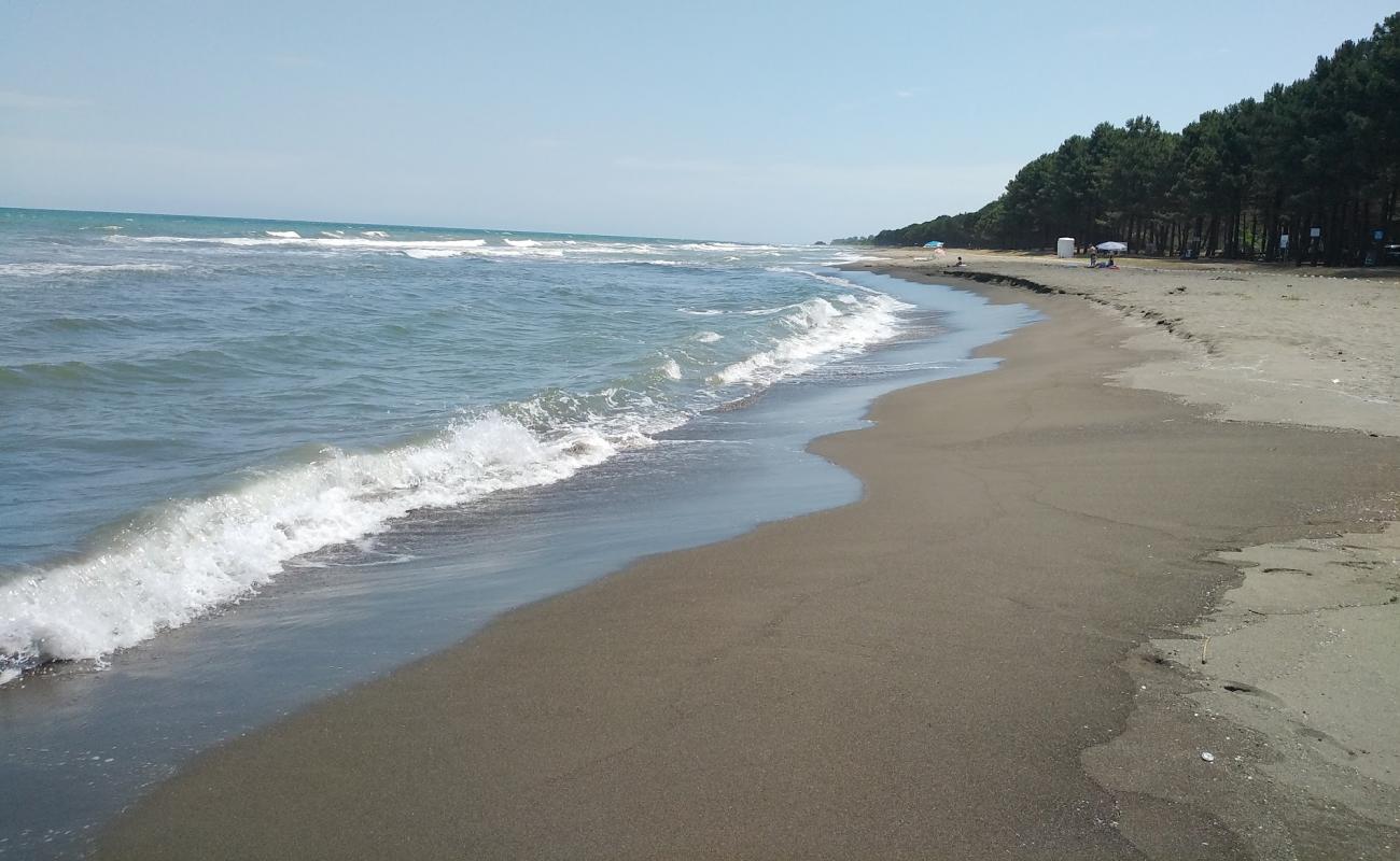 Photo of Yunus Beach with gray sand surface