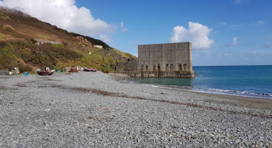 Porthoustock beach