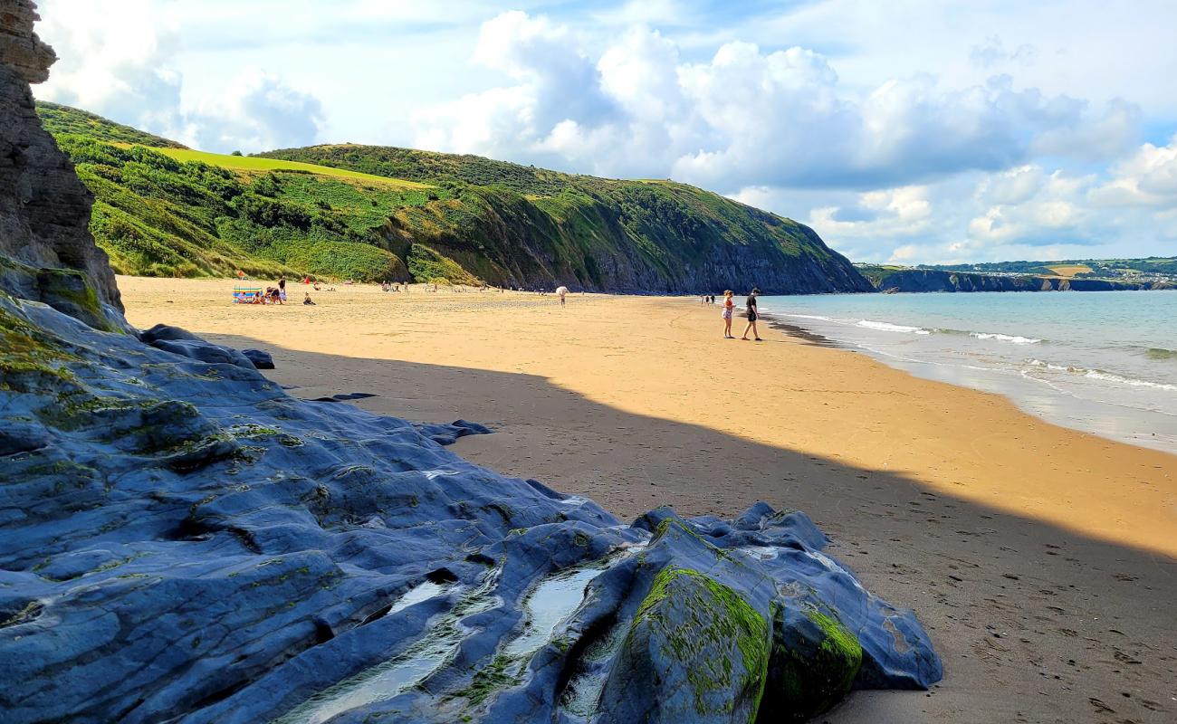 Photo of Penbryn beach - popular place among relax connoisseurs