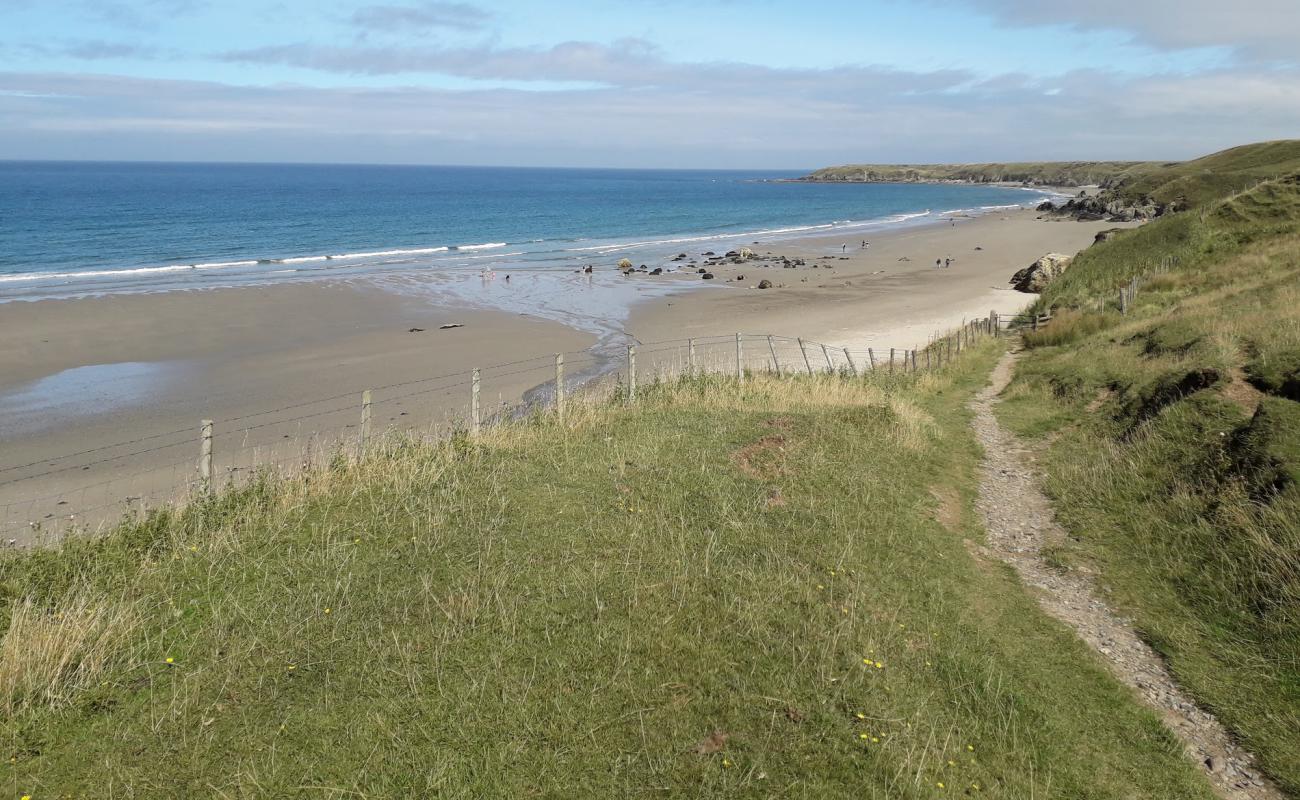 Photo of Traeth Penllech with bright sand surface