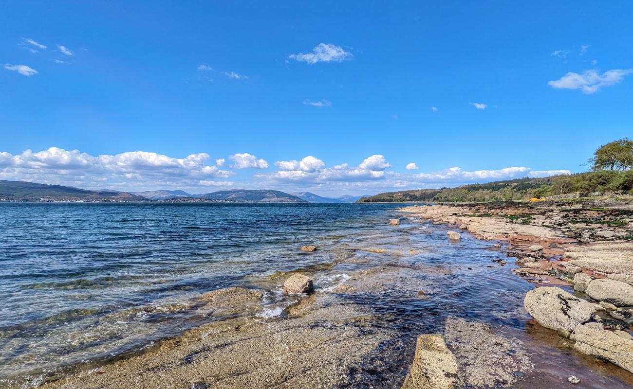 Photo of Inverkip Bay Beach with rocks cover surface