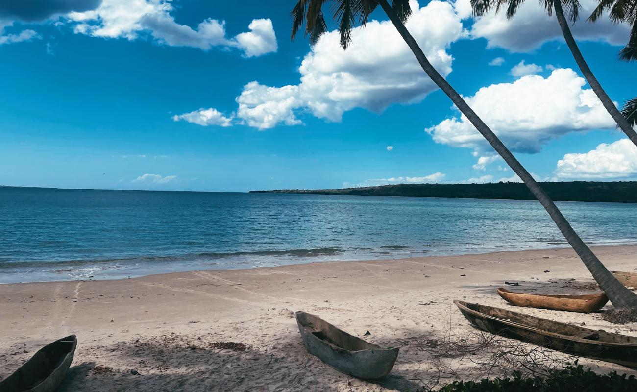 Photo of Lindi Beach with bright sand surface