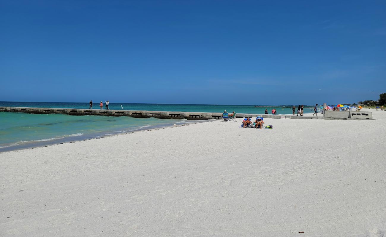 Photo of Cortez beach with white sand surface