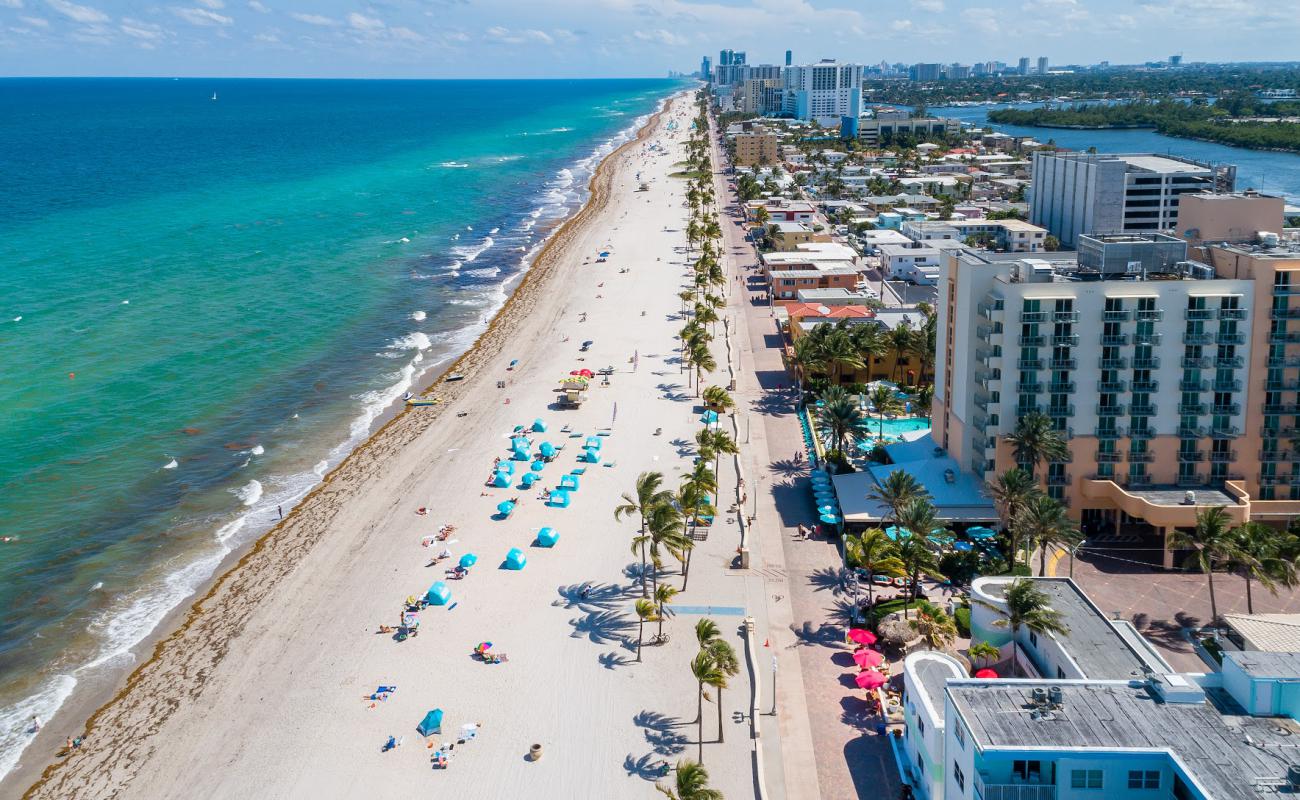 Photo of Hollywood beach with bright sand surface