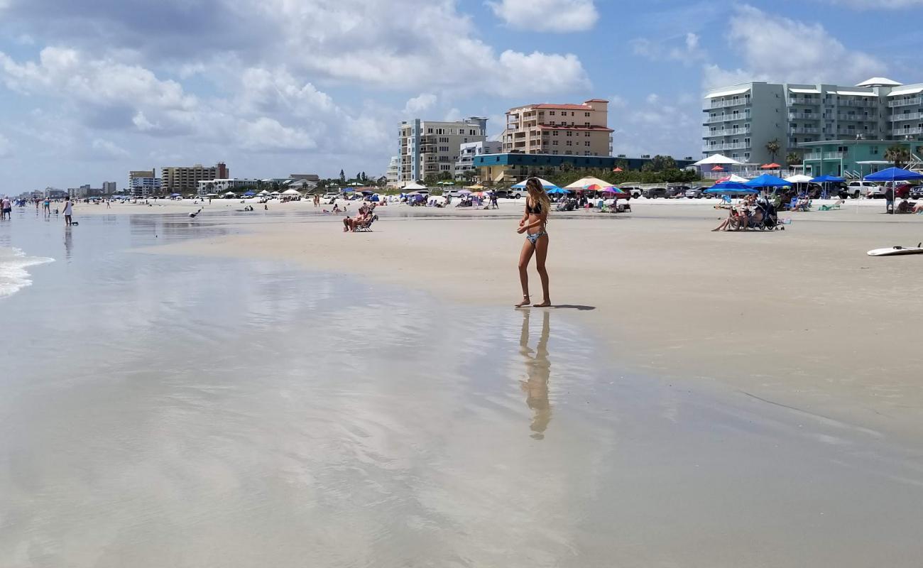 Photo of Flagler Av. Boardwalk with bright fine sand surface