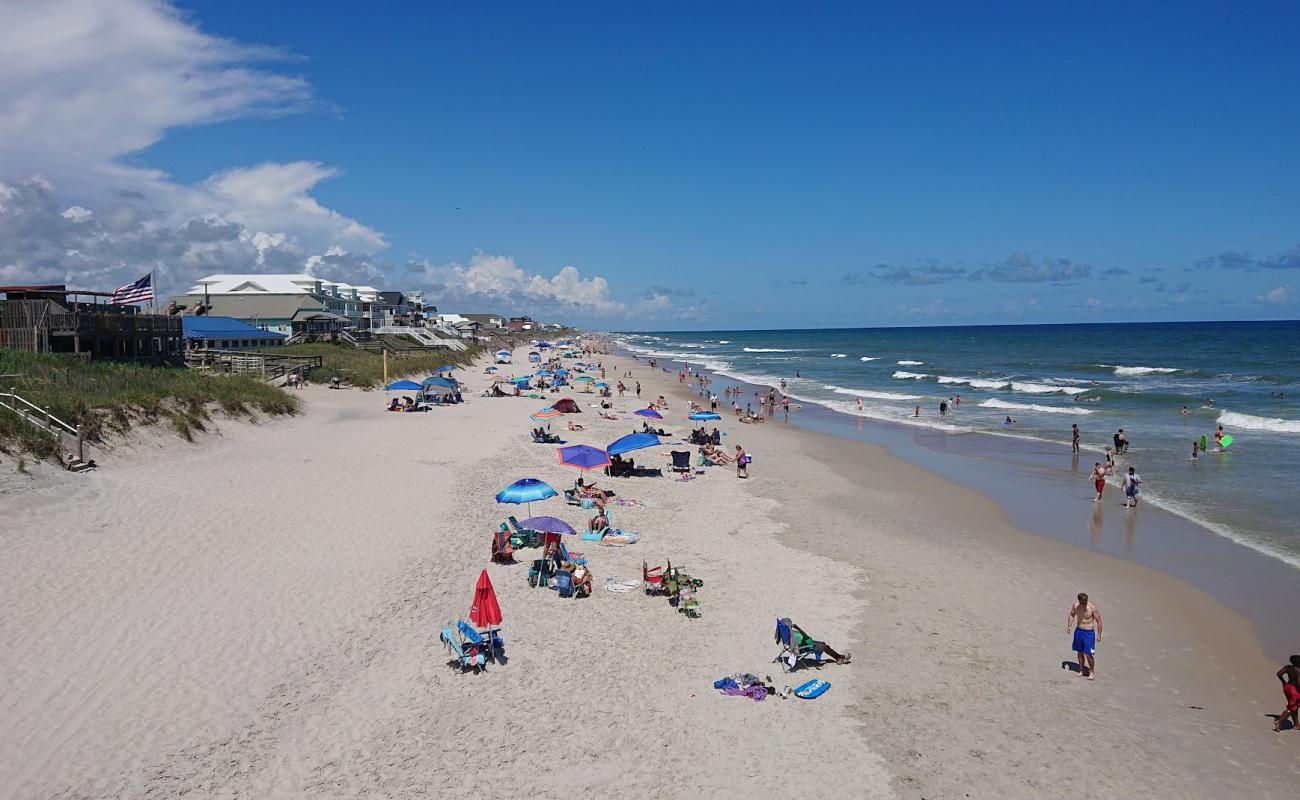 Photo of Surf City Pier with bright sand surface