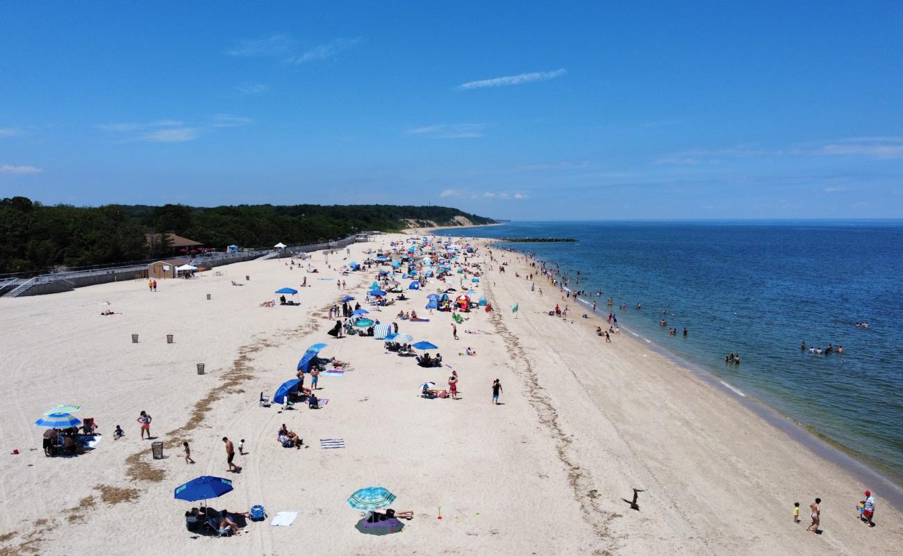 Photo of Sunken Meadow Beach with light fine pebble surface