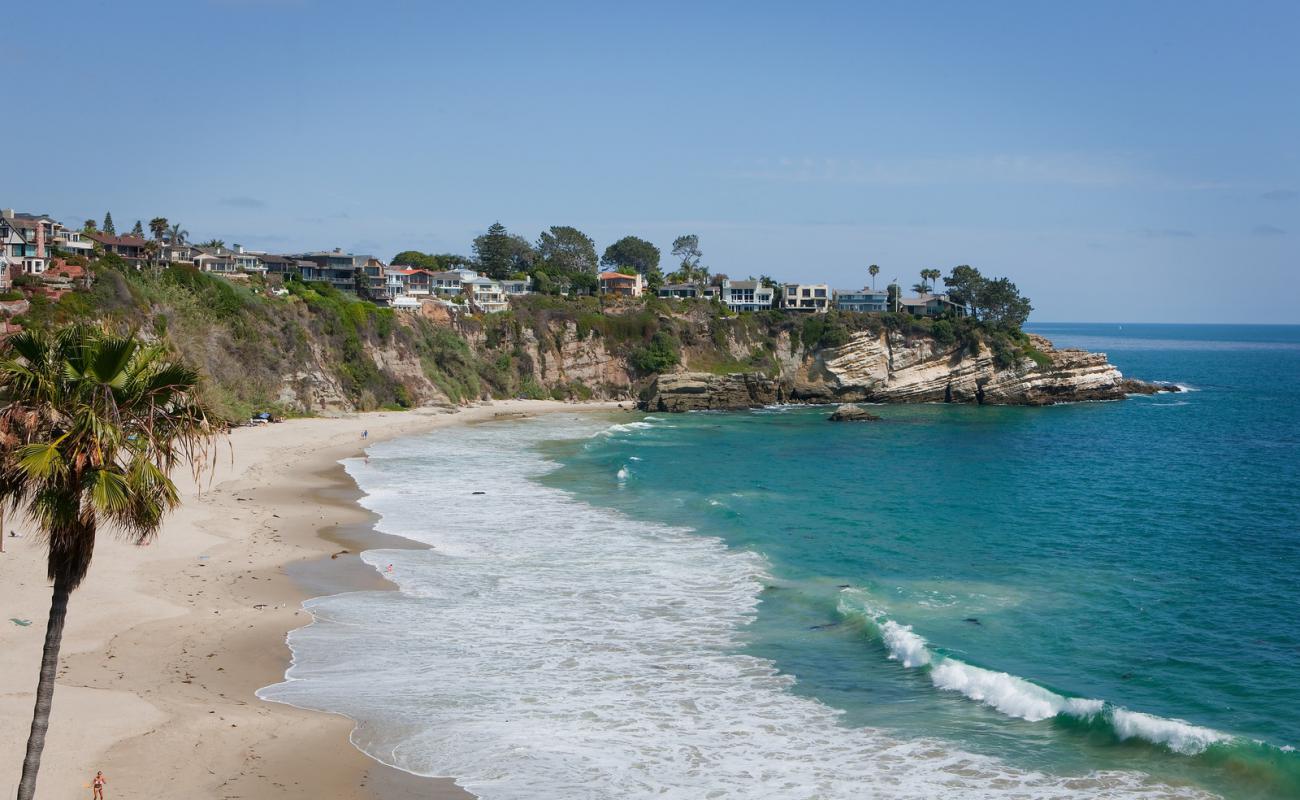 Photo of Mussel beach with bright sand surface