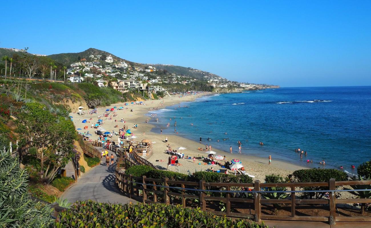 Photo of Aliso beach with bright sand surface