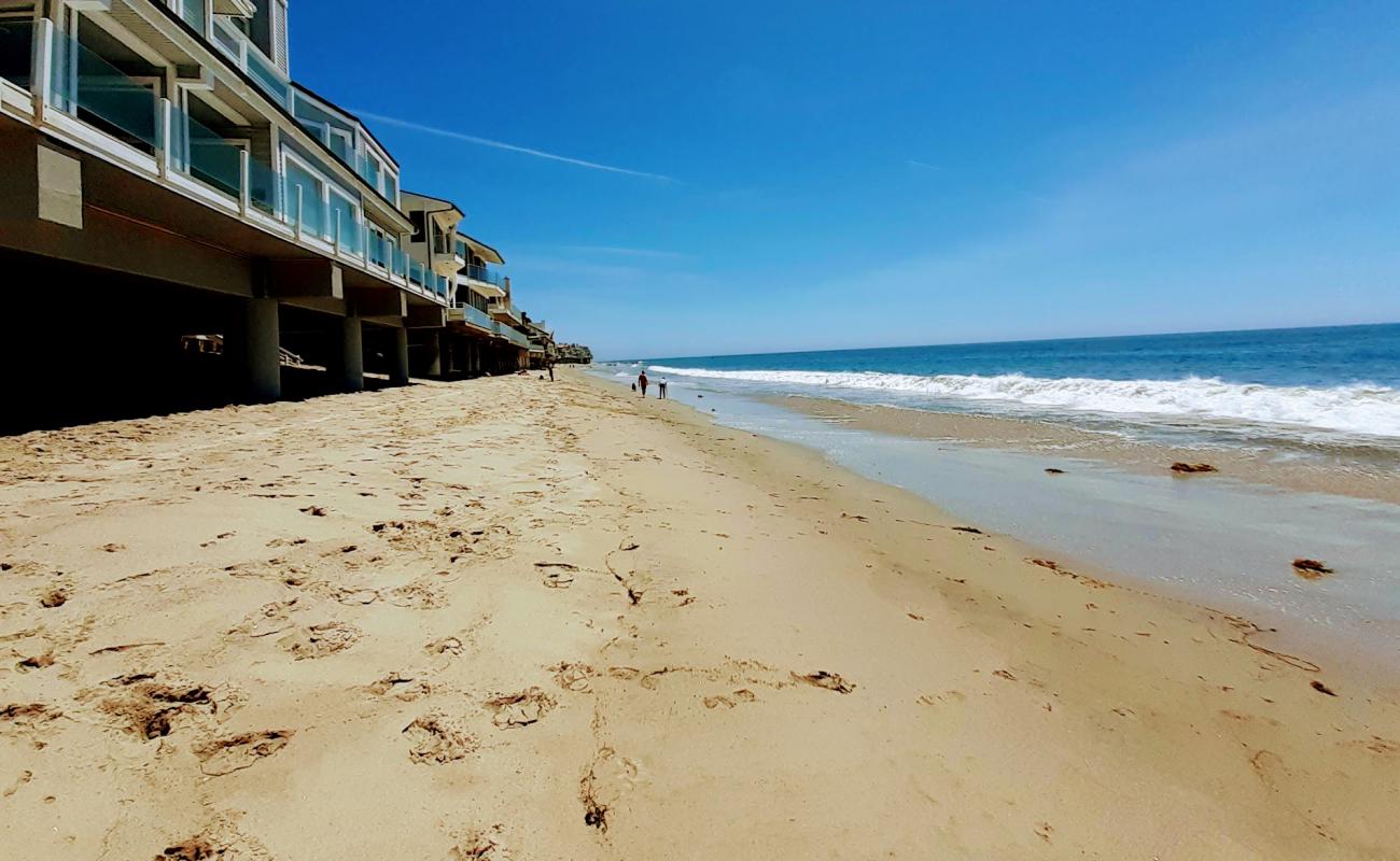 Photo of Escondido Beach with bright sand surface