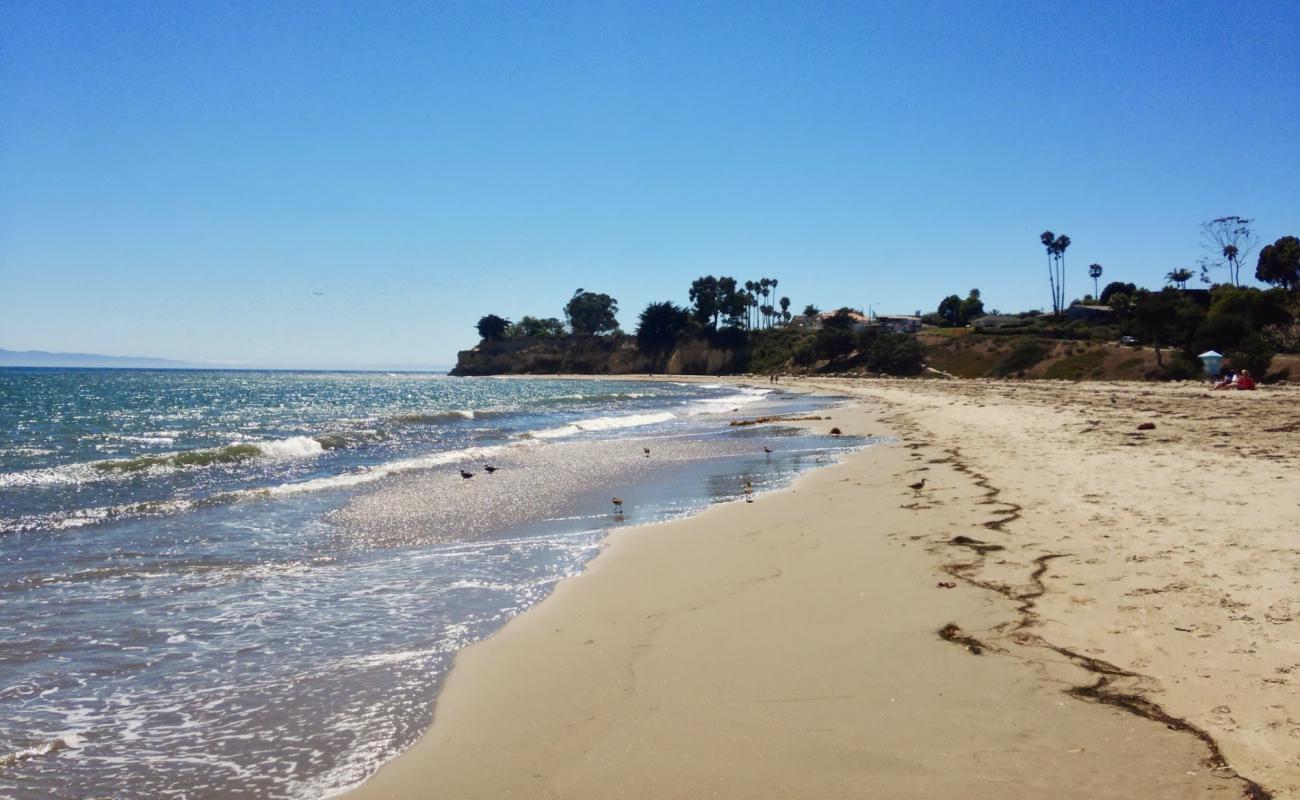 Photo of Leadbetter Beach with bright sand surface