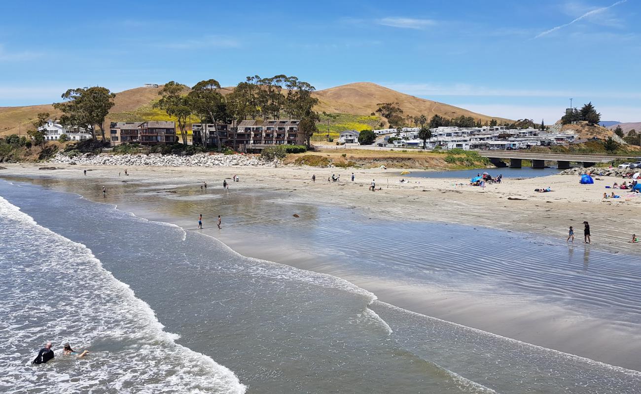 Photo of Cayucos Beach with gray sand surface