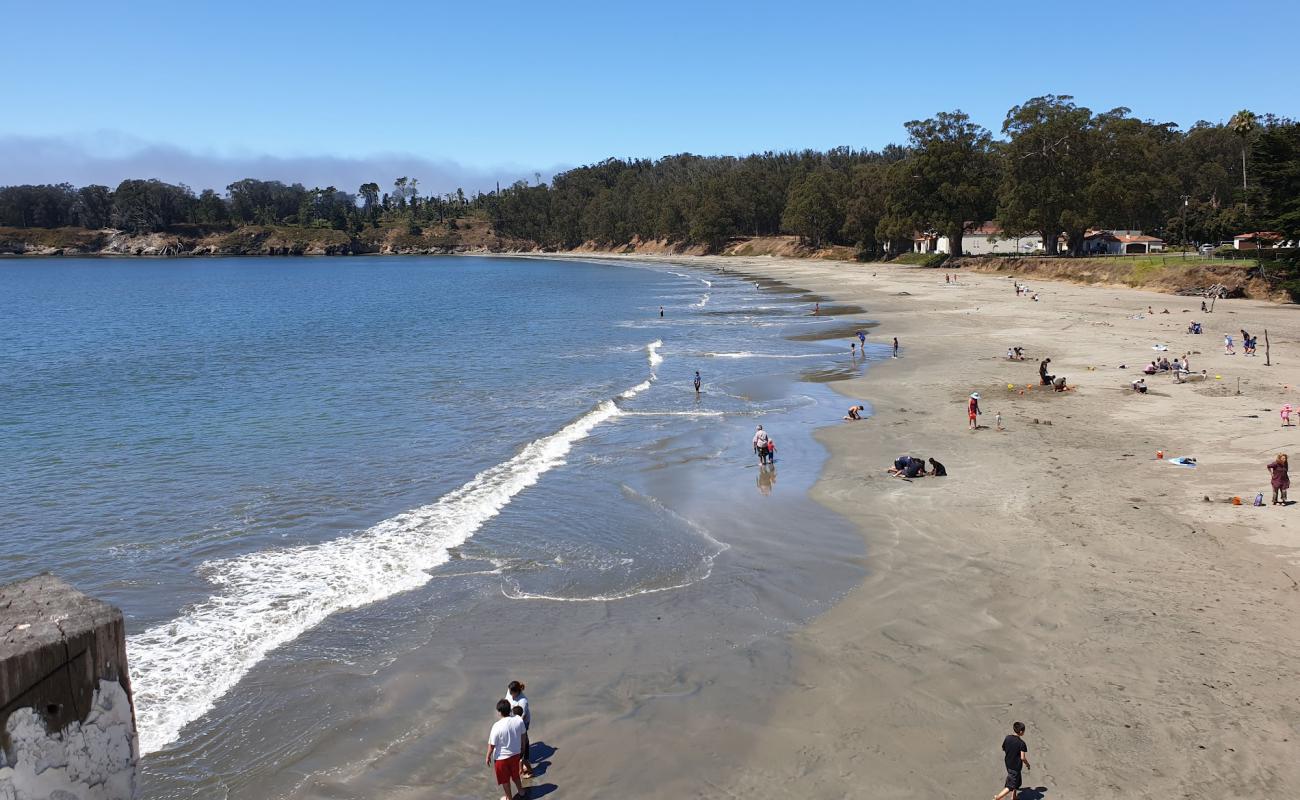 Photo of San Simeon Pier beach with light fine pebble surface