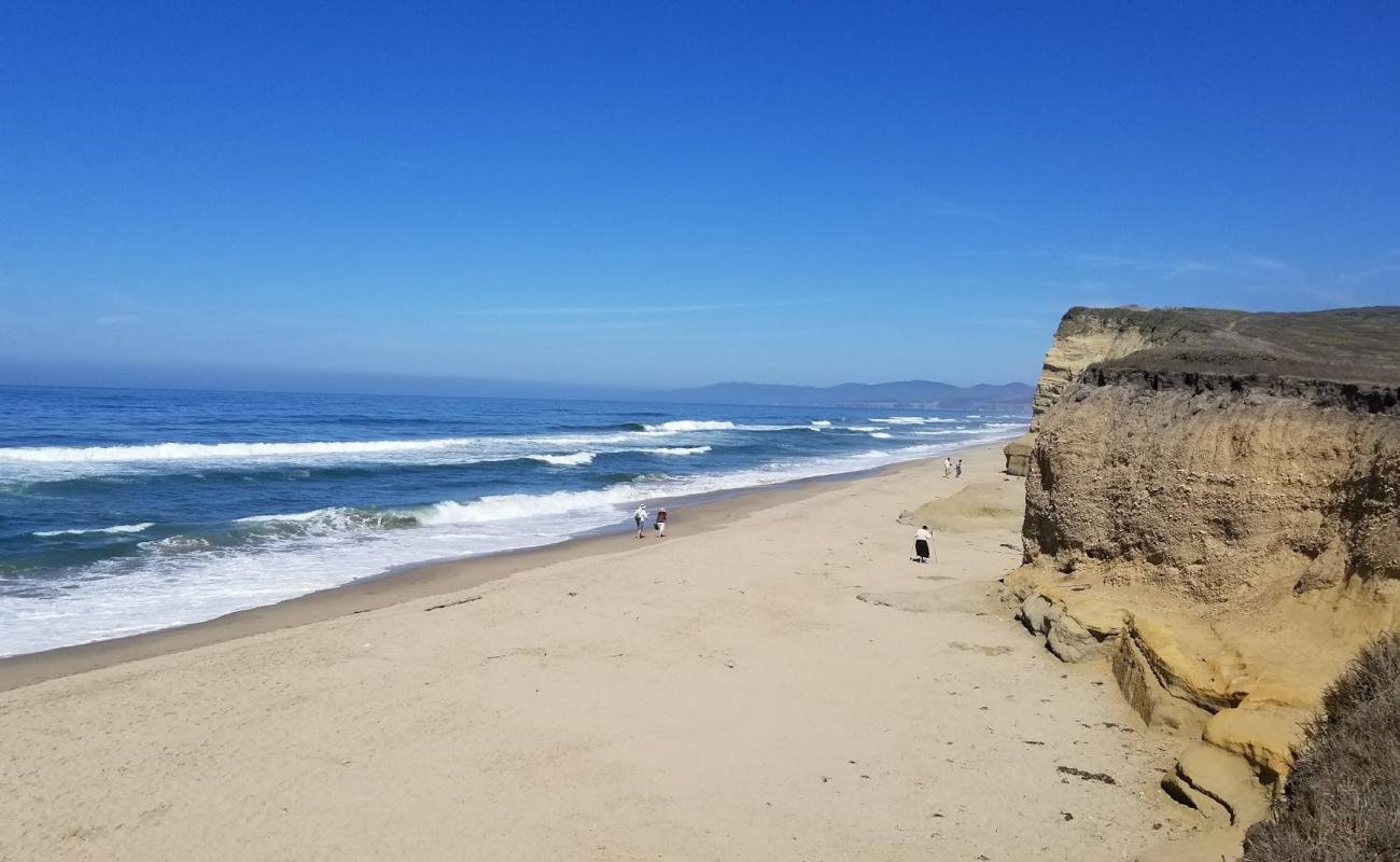 Photo of Pomponio Beach with bright sand surface