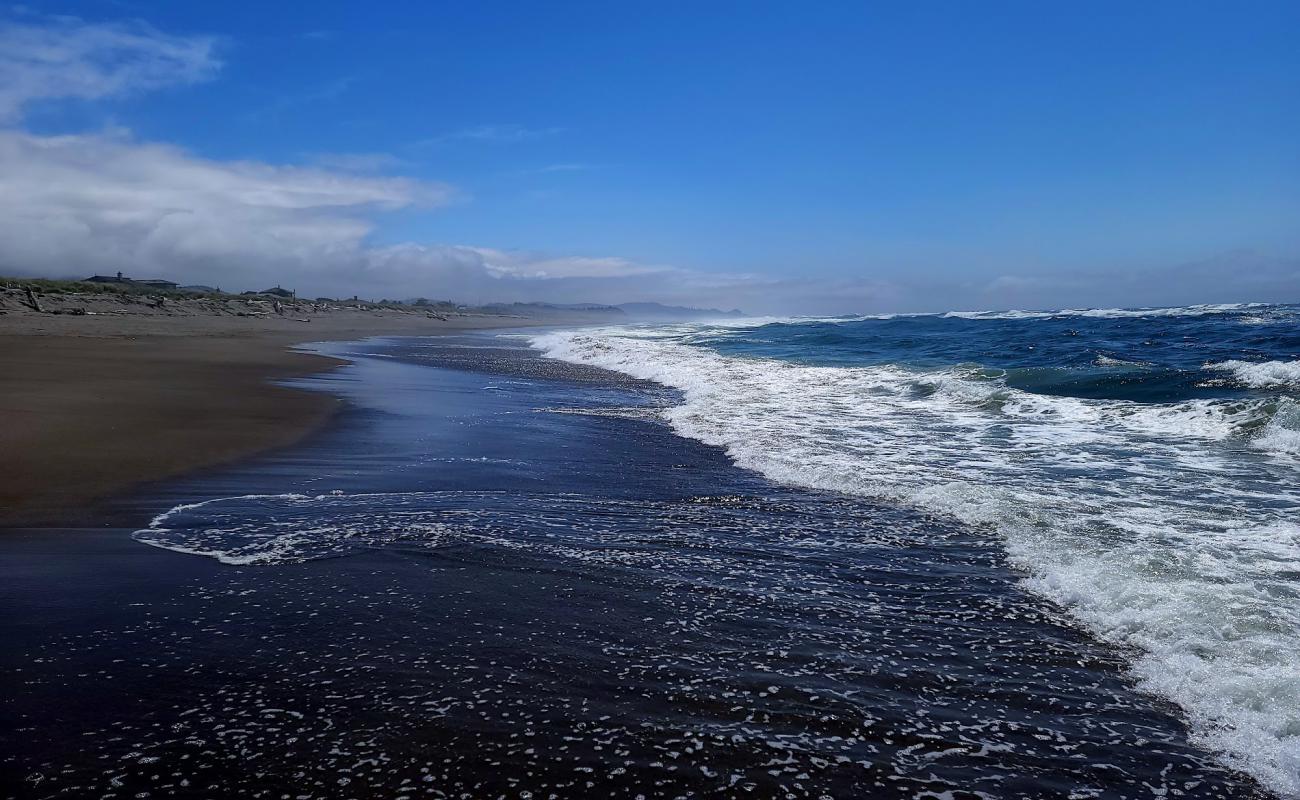 Photo of Salishan Beach with bright sand surface