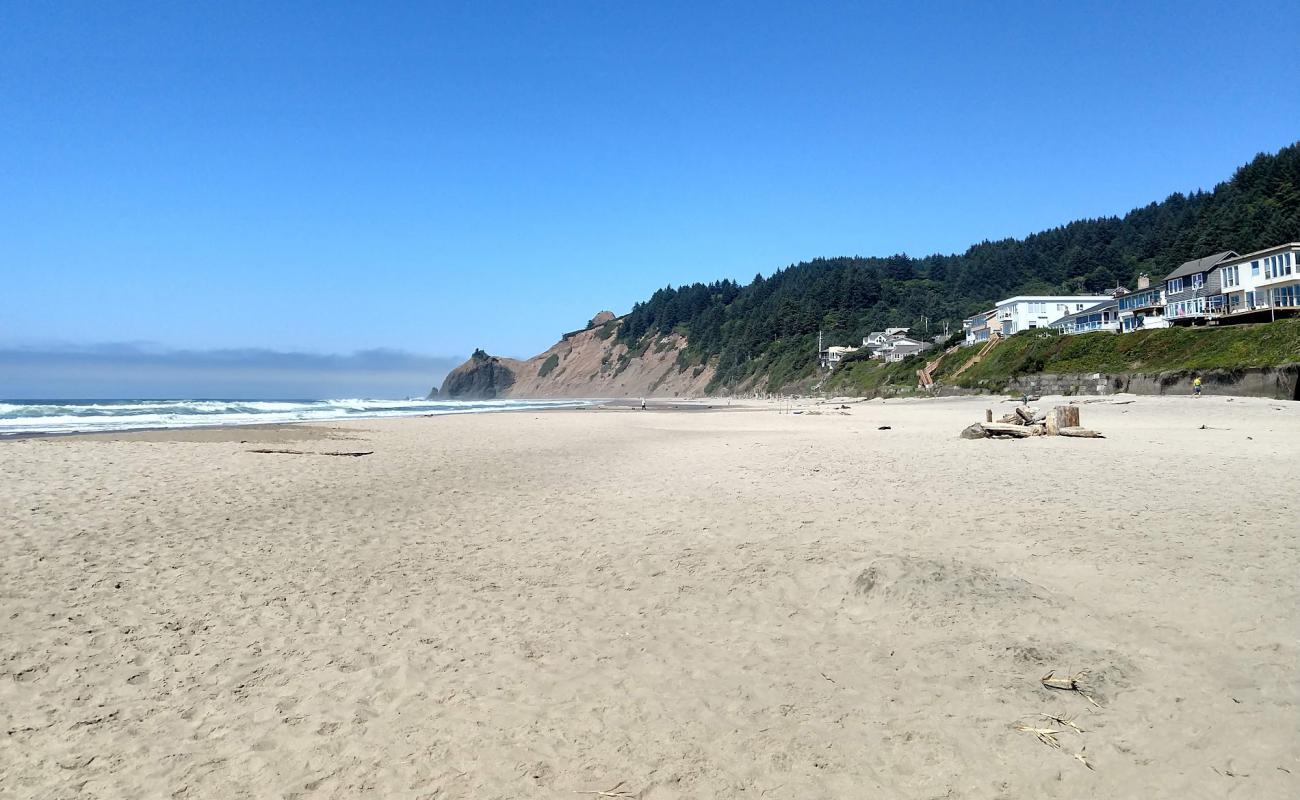 Photo of Logan Road County with bright sand surface