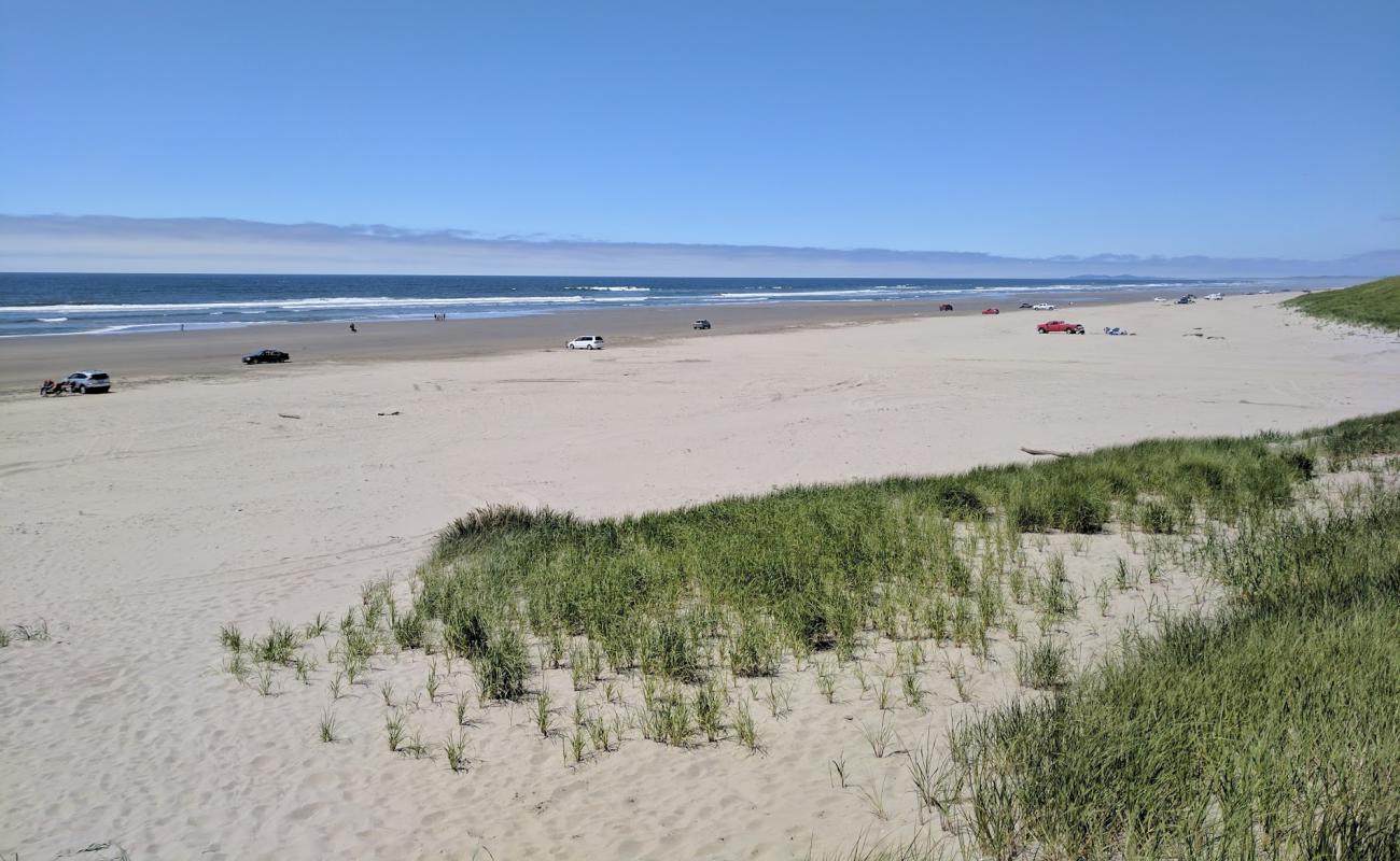 Photo of Del Rey Beach with bright fine sand surface