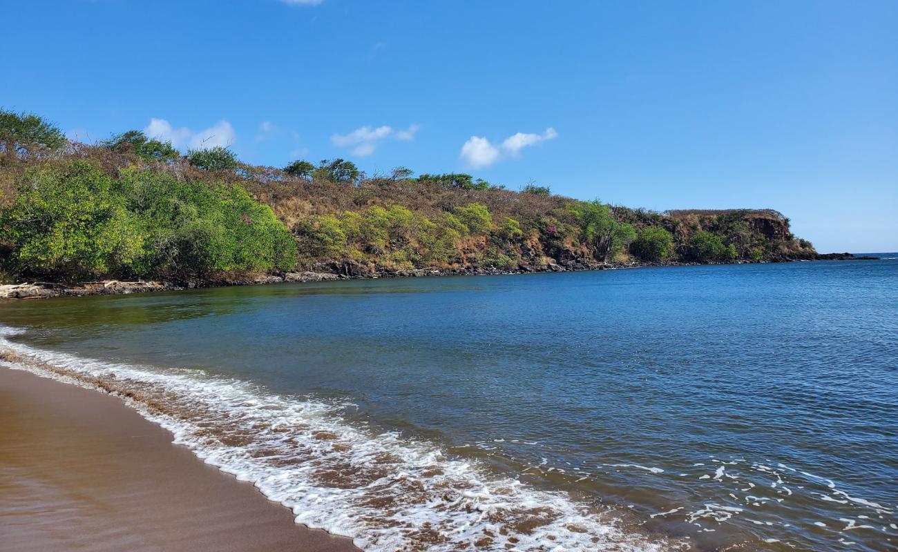 Photo of Wahi-awa Beach with bright fine sand surface