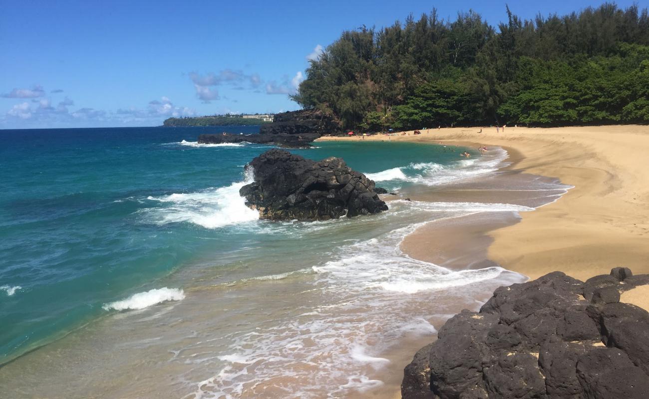 Photo of Lumaha'i Beach with bright sand surface